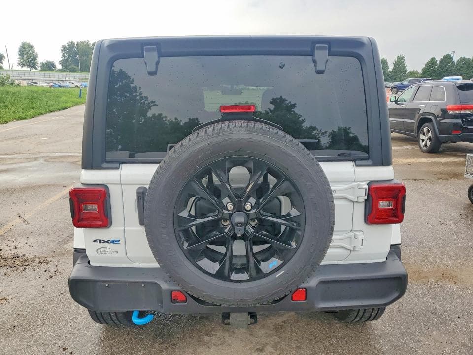 2022 JEEP WRANGLER UNLIMITED SAHARA 4XE 6