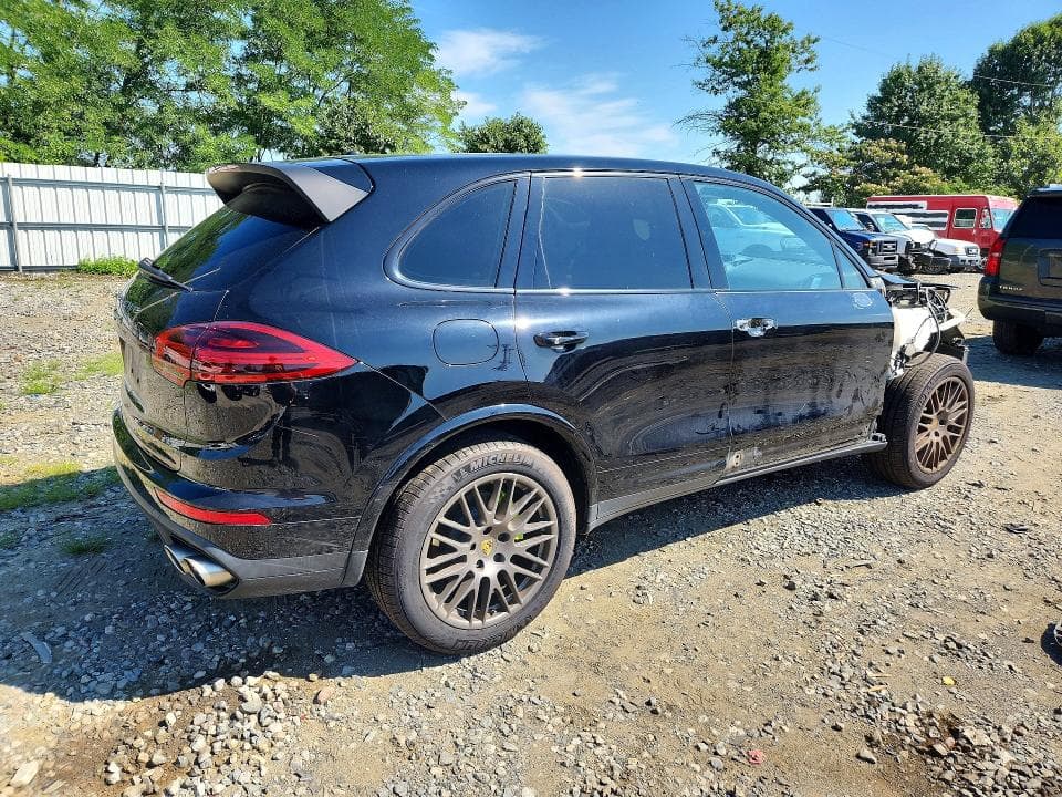 2017 PORSCHE CAYENNE SE HYBRID PLATINUM 3