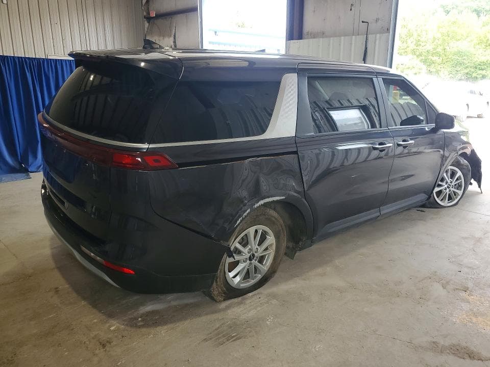 2023 KIA CARNIVAL LX 3