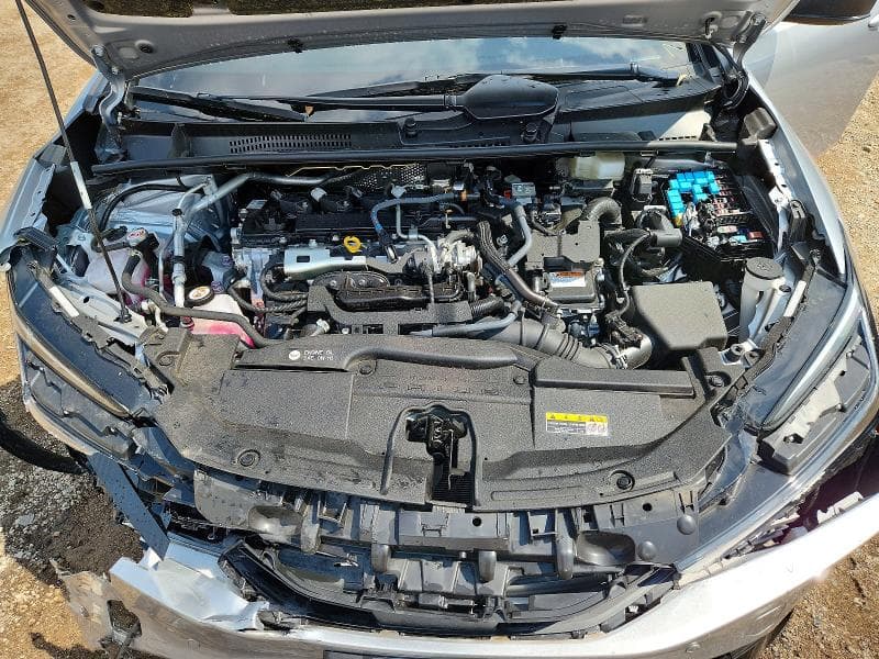 2024 TOYOTA PRIUS XLE 11