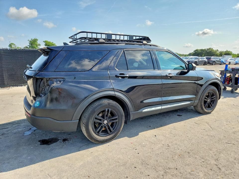 2022 FORD EXPLORER XLT 3