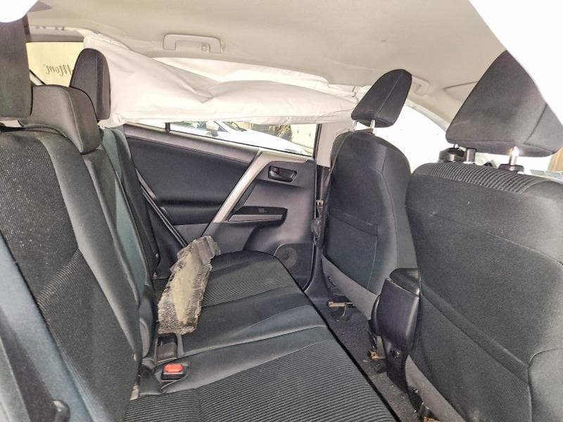 2018 TOYOTA RAV4 LE 11