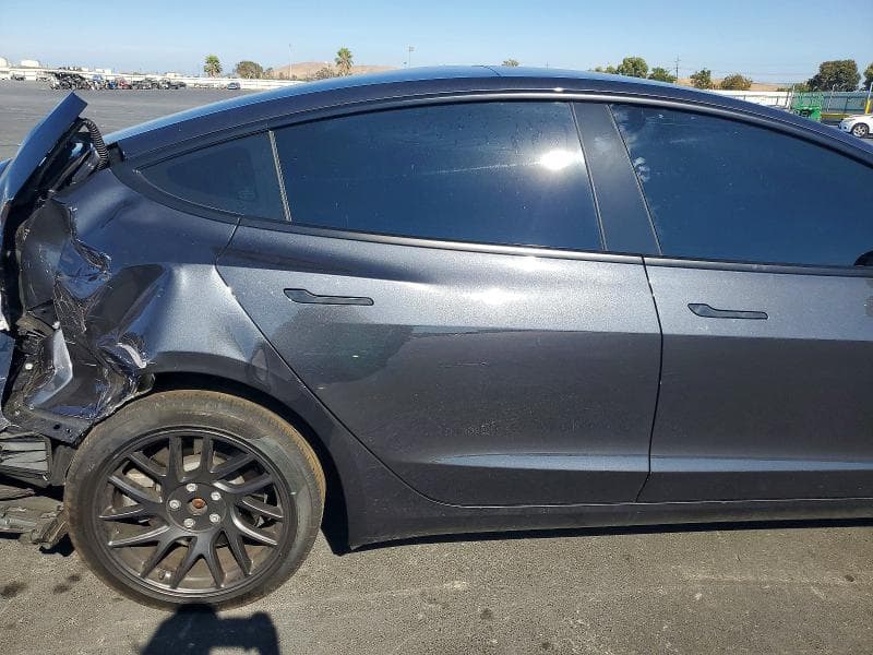 2025 TESLA MODEL 3 10