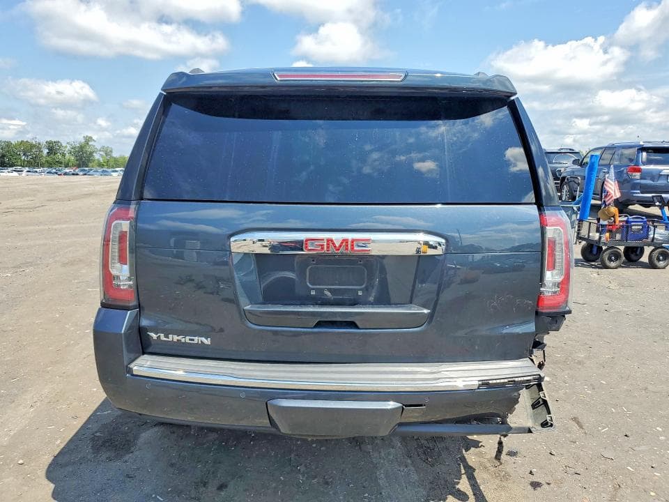 2019 GMC YUKON DENALI 6