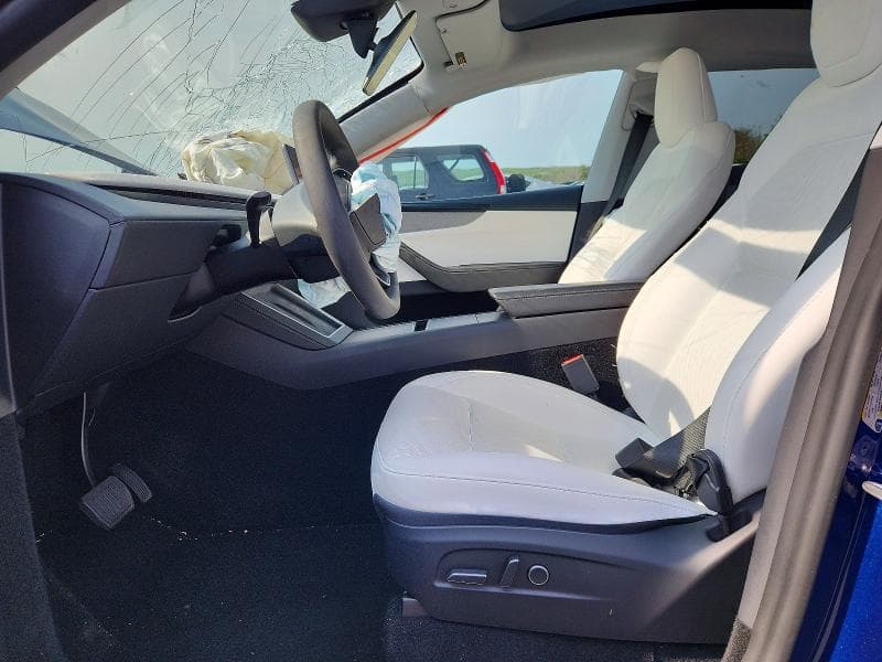 2026 TESLA MODEL Y 7