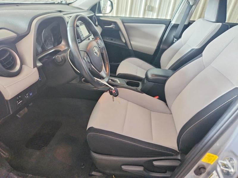 2017 TOYOTA RAV4 XLE 7