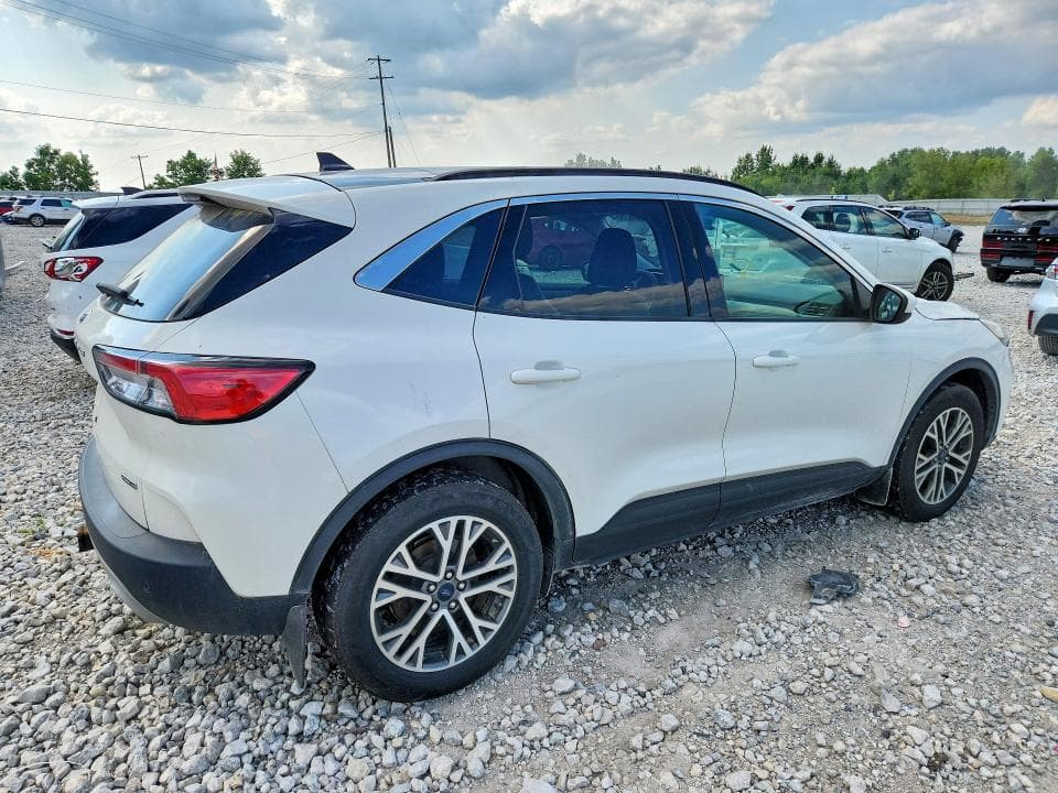 2022 FORD ESCAPE SEL 3