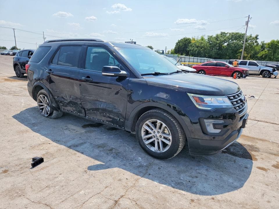 2017 FORD EXPLORER XLT 4