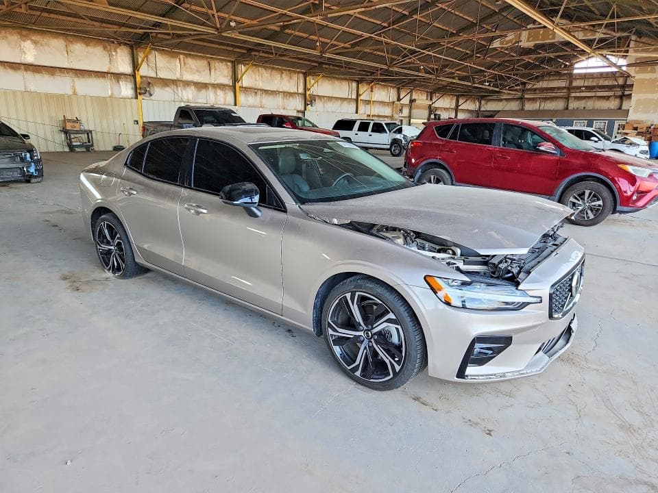 2024 VOLVO S60 CORE 4