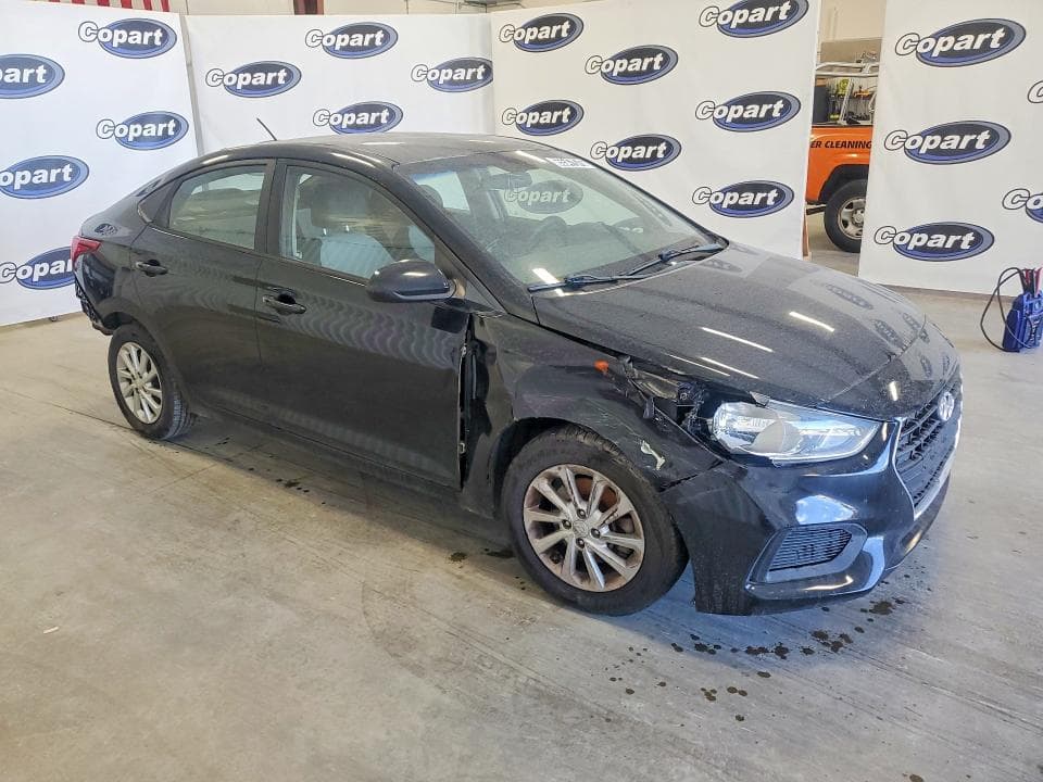 2018 HYUNDAI ACCENT SEL 4