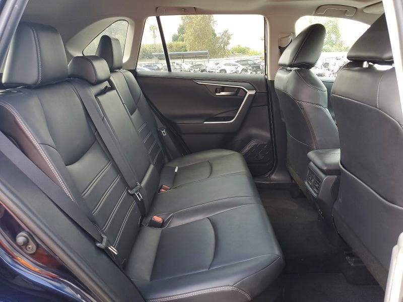 2019 TOYOTA RAV4 LIMITED 11