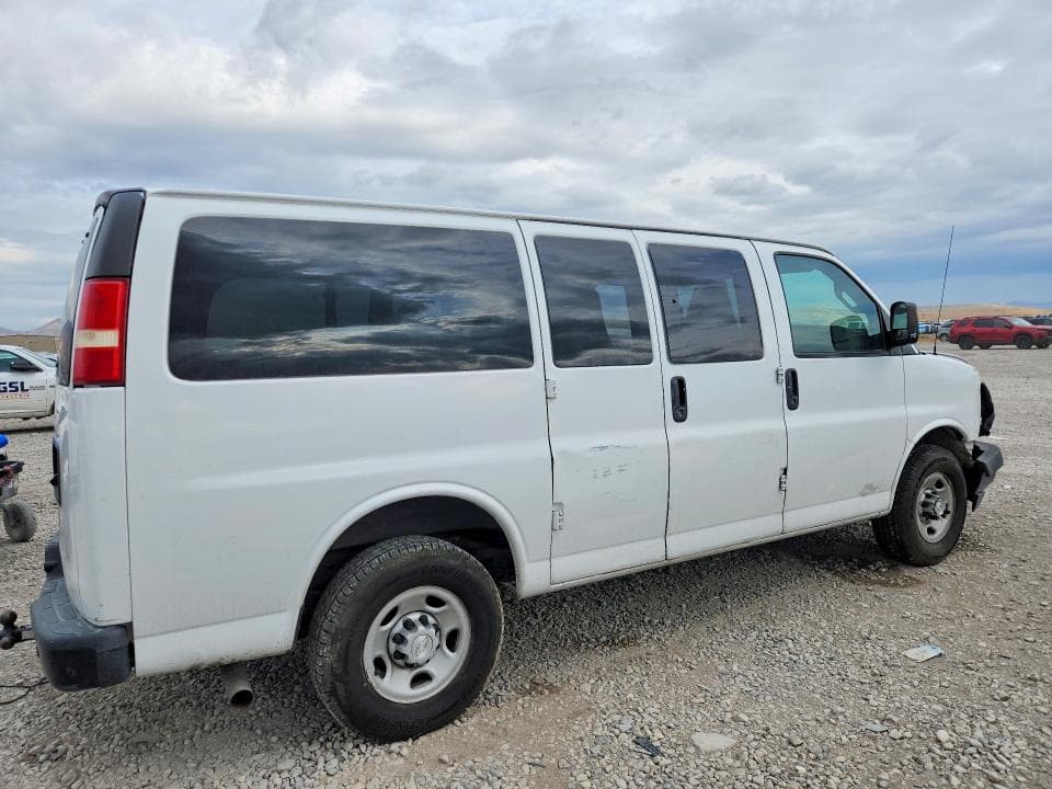 2017 CHEVROLET EXP G3500 3