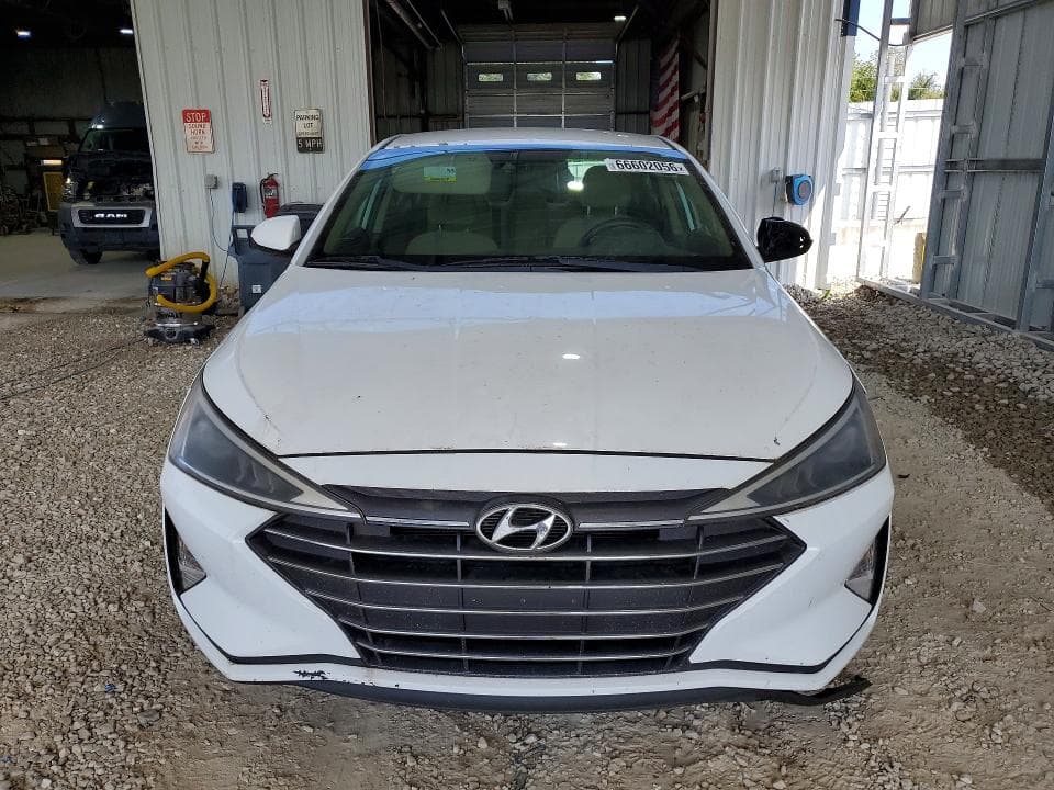 2019 HYUNDAI ELANTRA SEL 5