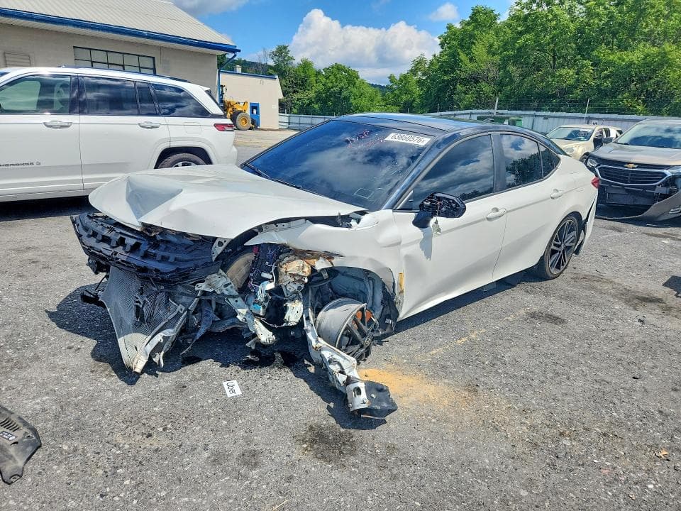 2025 TOYOTA CAMRY XSE - 1