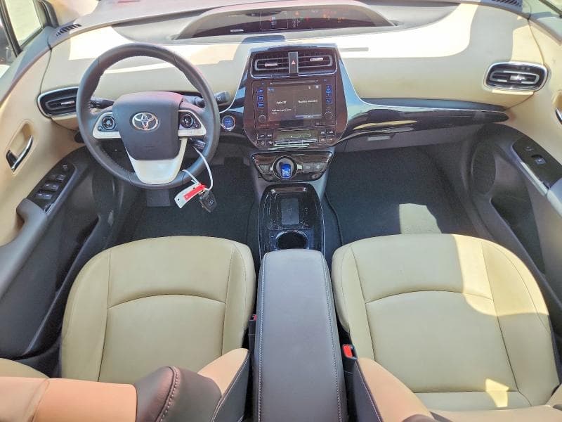 2017 TOYOTA PRIUS FOUR 8