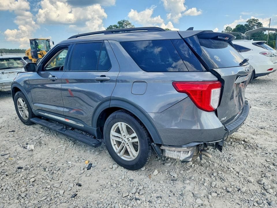 2022 FORD EXPLORER XLT 2