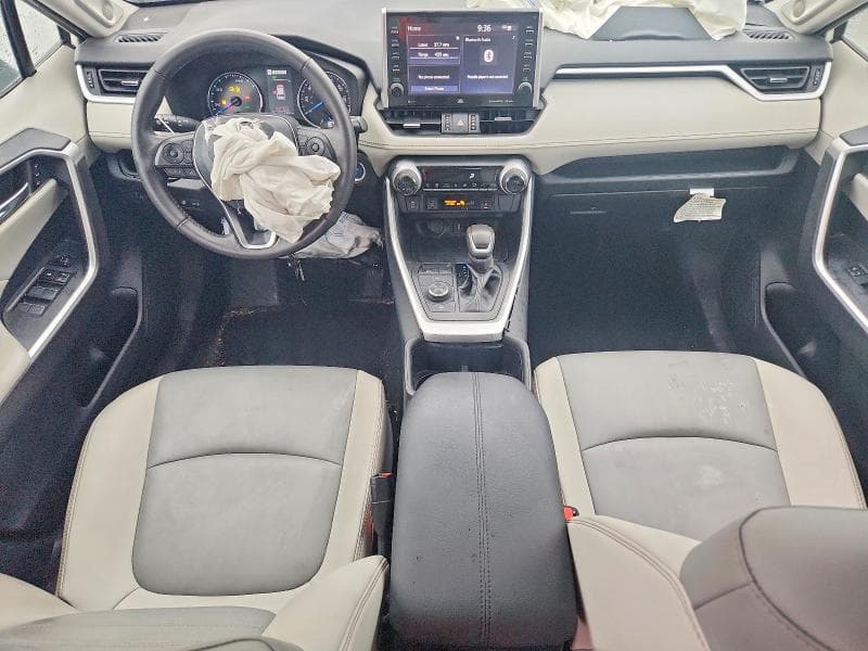 2022 TOYOTA RAV4 XLE PREMIUM 8