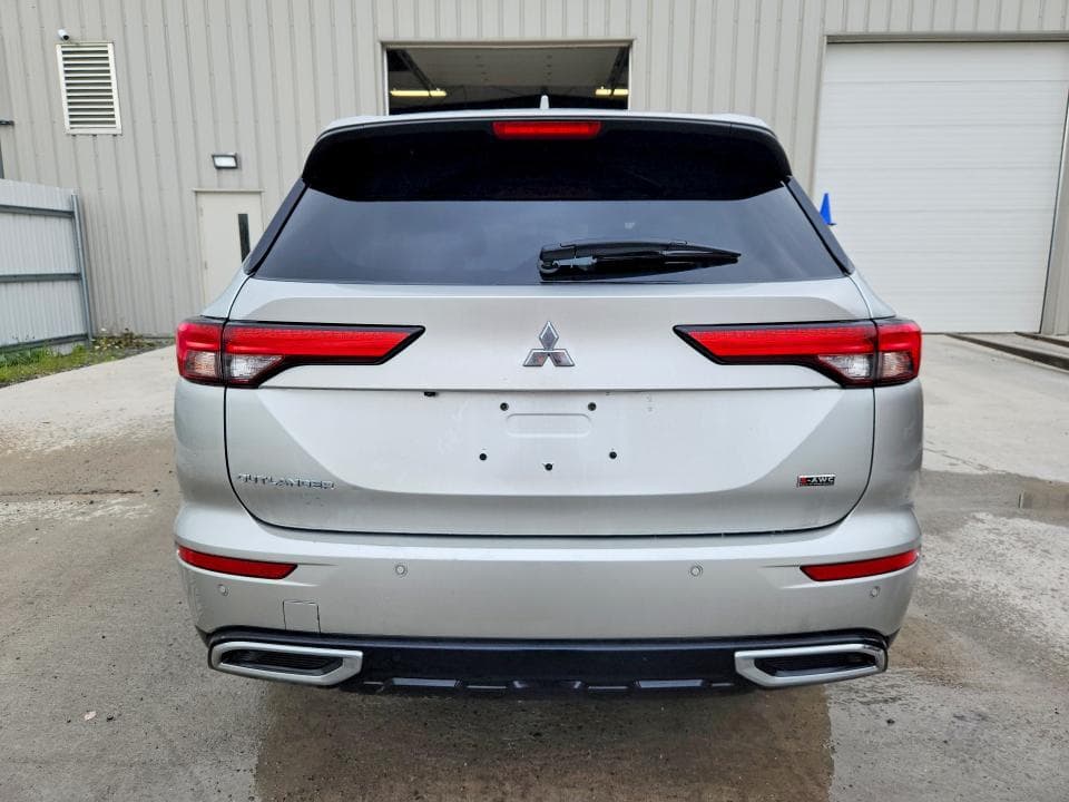 2023 MITSUBISHI OUTLANDER SE 6