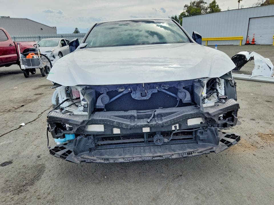 2024 LEXUS ES 300H BASE 5