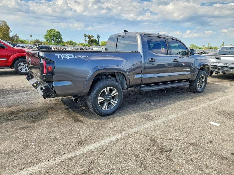 2019 TOYOTA TACOMA TRD SPORT 3