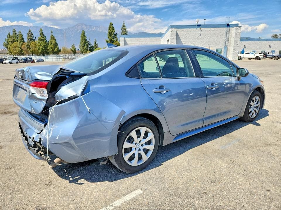 2020 TOYOTA COROLLA LE 3