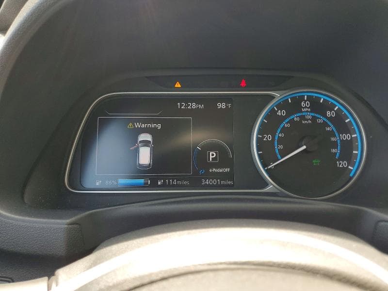 2020 NISSAN LEAF SV 9