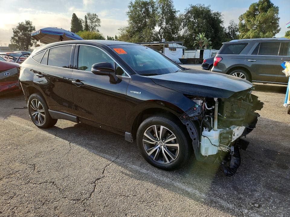 2021 TOYOTA VENZA LE 4