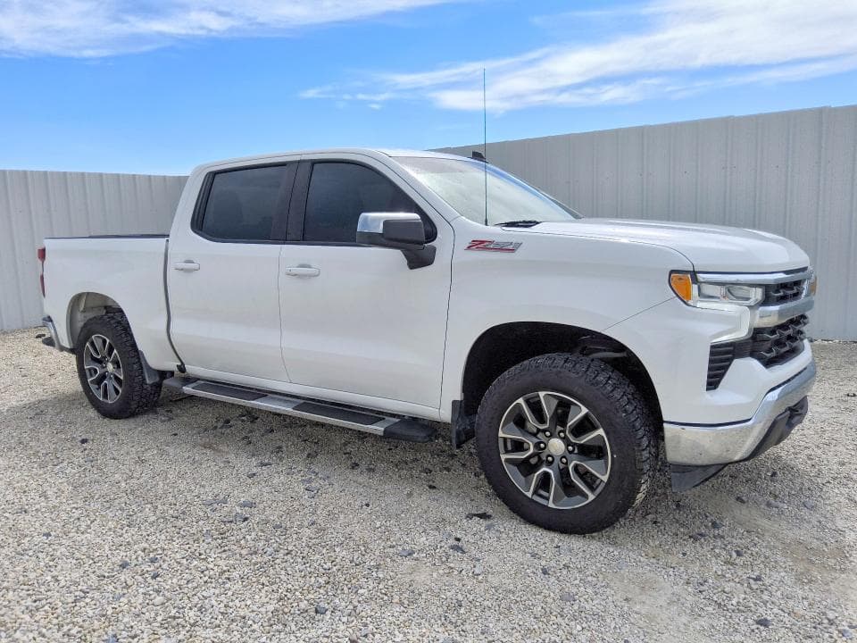 2023 CHEVROLET SILVERADO K1500 LT 4