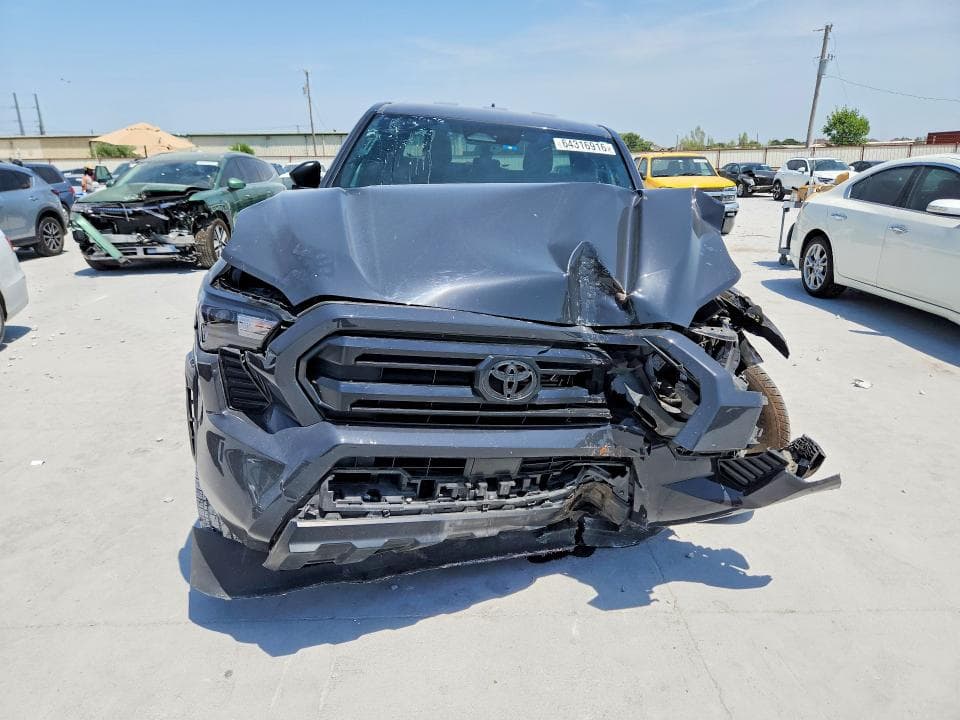 2025 TOYOTA TACOMA SR 5