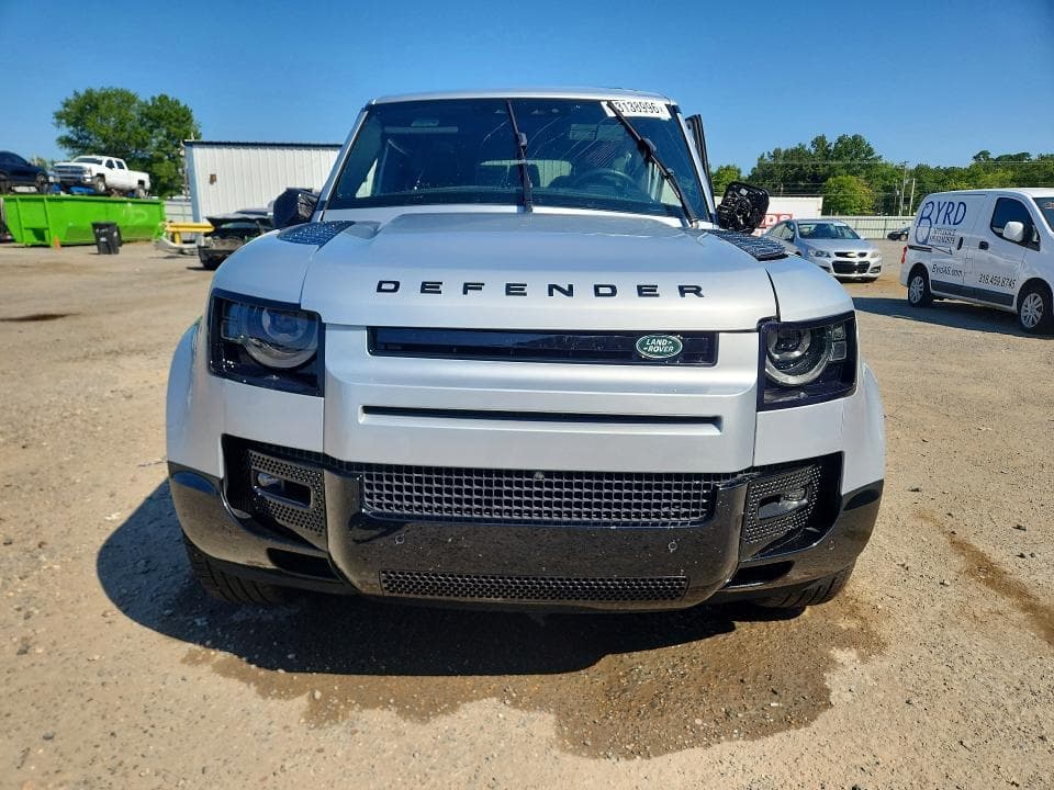 2024 LAND ROVER DEFENDER 130 X-DYNAMIC SE 5