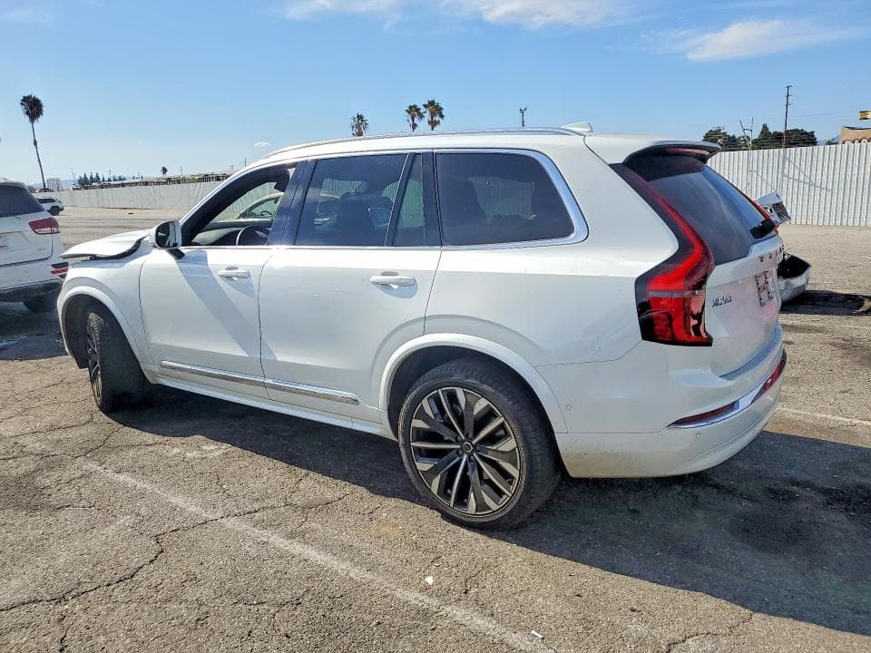 2025 VOLVO XC90 PLUS 2