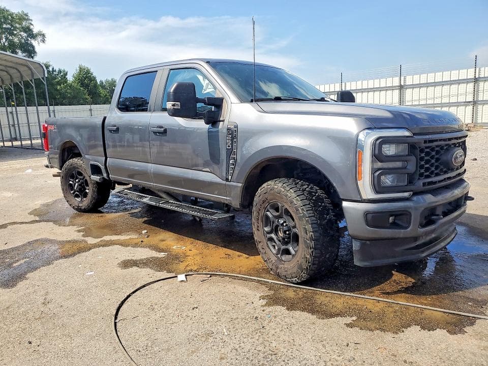 2023 FORD F250 SUPER DUTY 4