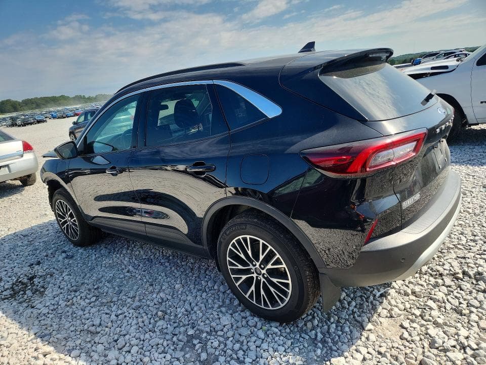 2024 FORD ESCAPE 2