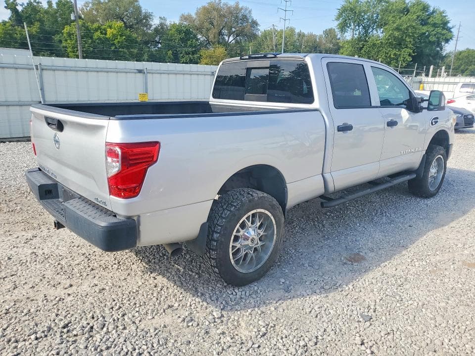 2017 NISSAN TITAN XD S 3