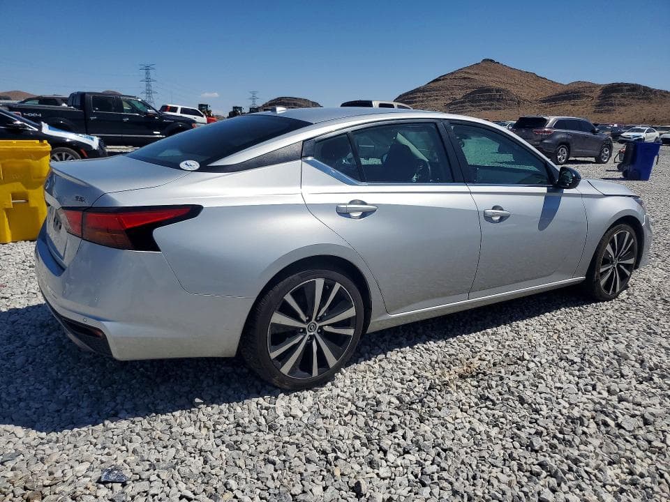 2021 NISSAN ALTIMA SR 3