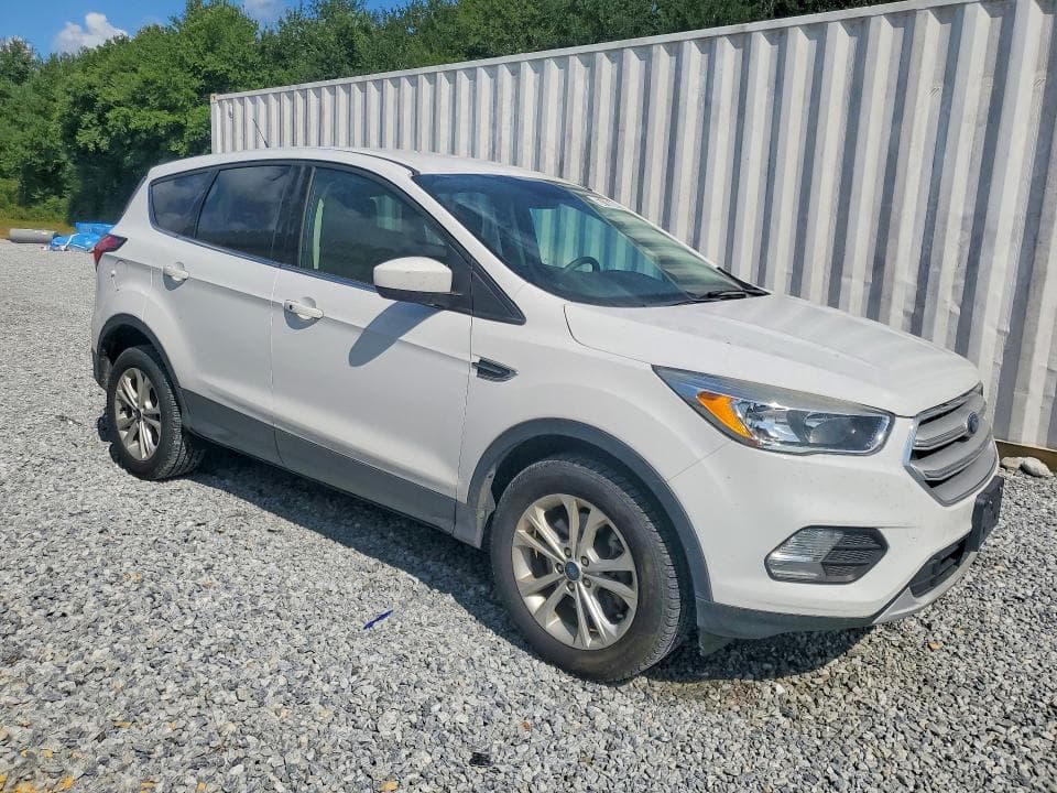 2019 FORD ESCAPE SE 4