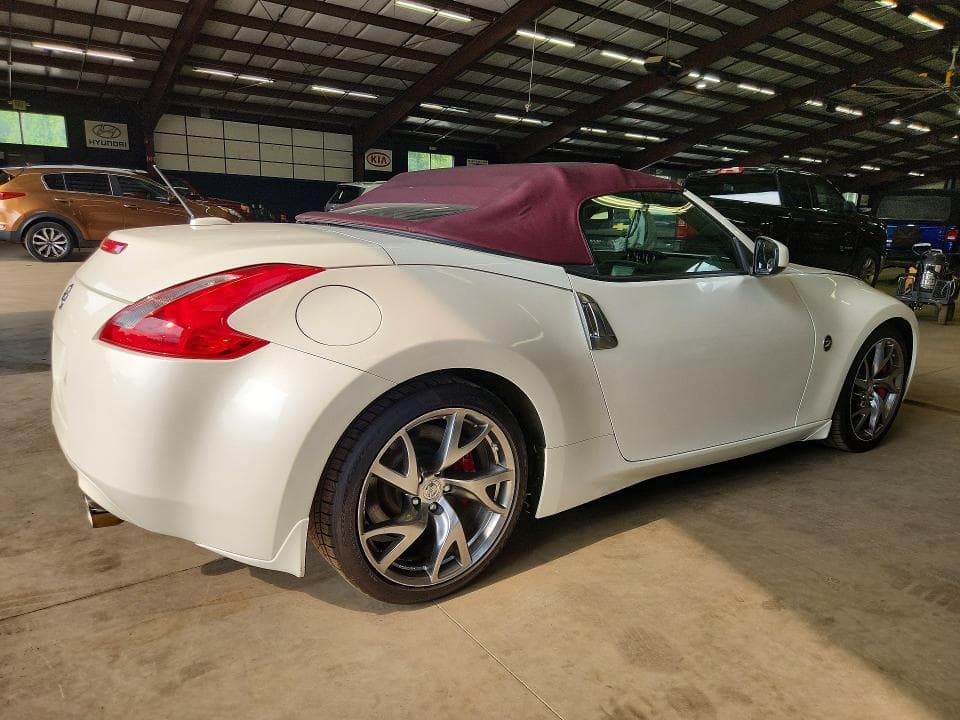 2017 NISSAN 370Z ROADSTER 3