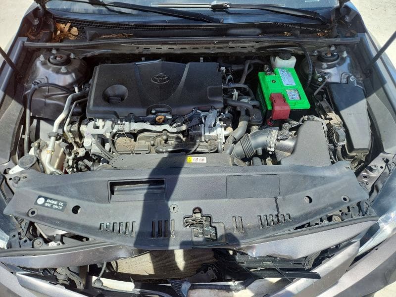 2019 TOYOTA CAMRY LE 11