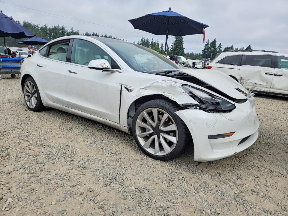 2020 TESLA MODEL 3 4