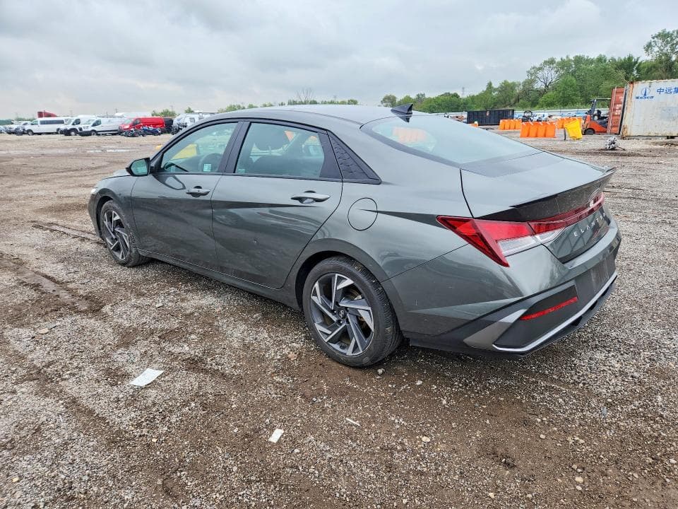 2025 HYUNDAI ELANTRA SEL SPORT 2