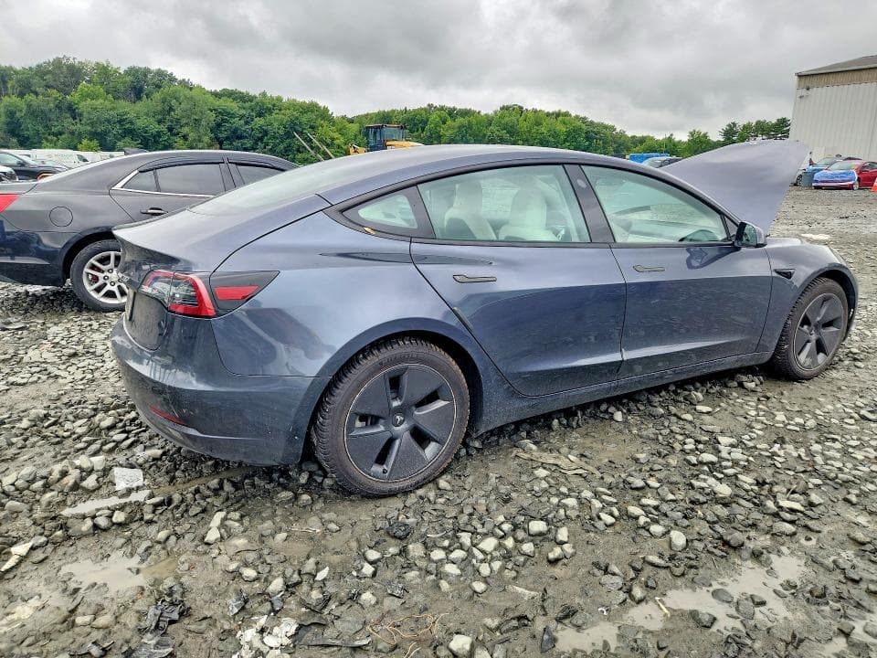 2023 TESLA MODEL 3 3