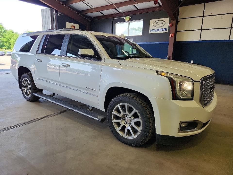 2017 GMC YUKON XL DENALI 4