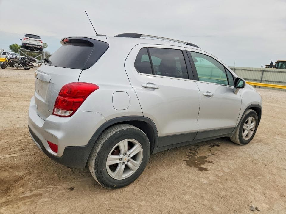 2018 CHEVROLET TRAX 1LT 3