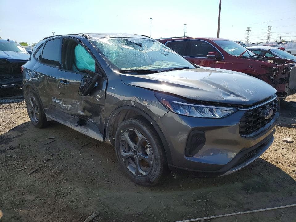 2025 FORD ESCAPE ST LINE 4