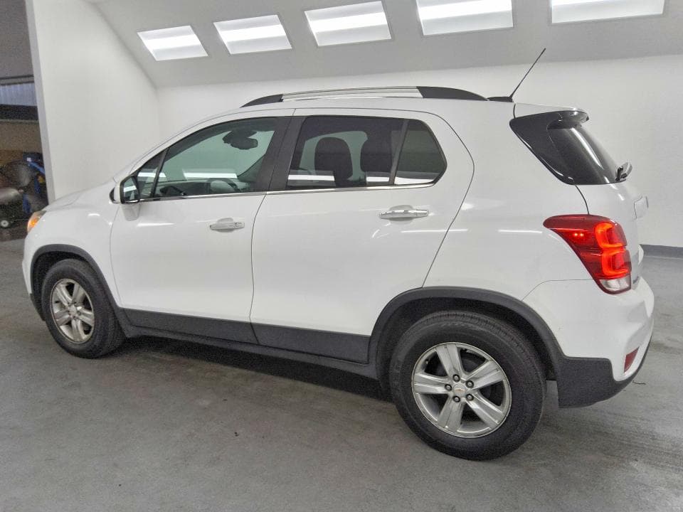 2017 CHEVROLET TRAX 1LT 2
