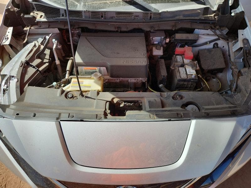 2020 NISSAN LEAF SV 11