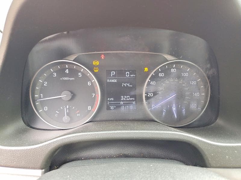2017 HYUNDAI ELANTRA SE 9