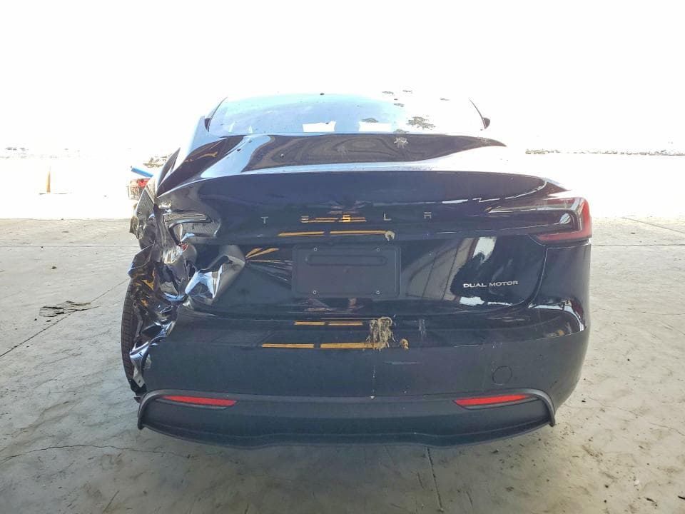2025 TESLA MODEL 3 6