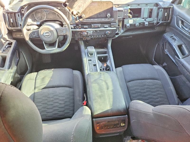 2025 NISSAN PATHFINDER SV 8