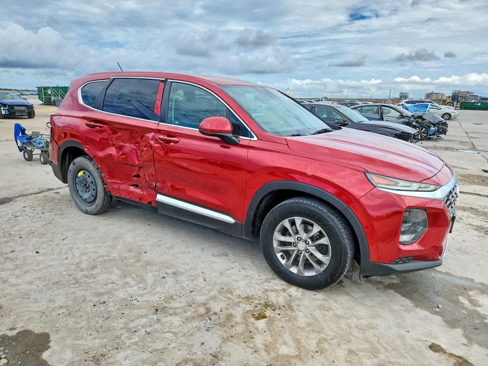 2019 HYUNDAI SANTA FE SE 4